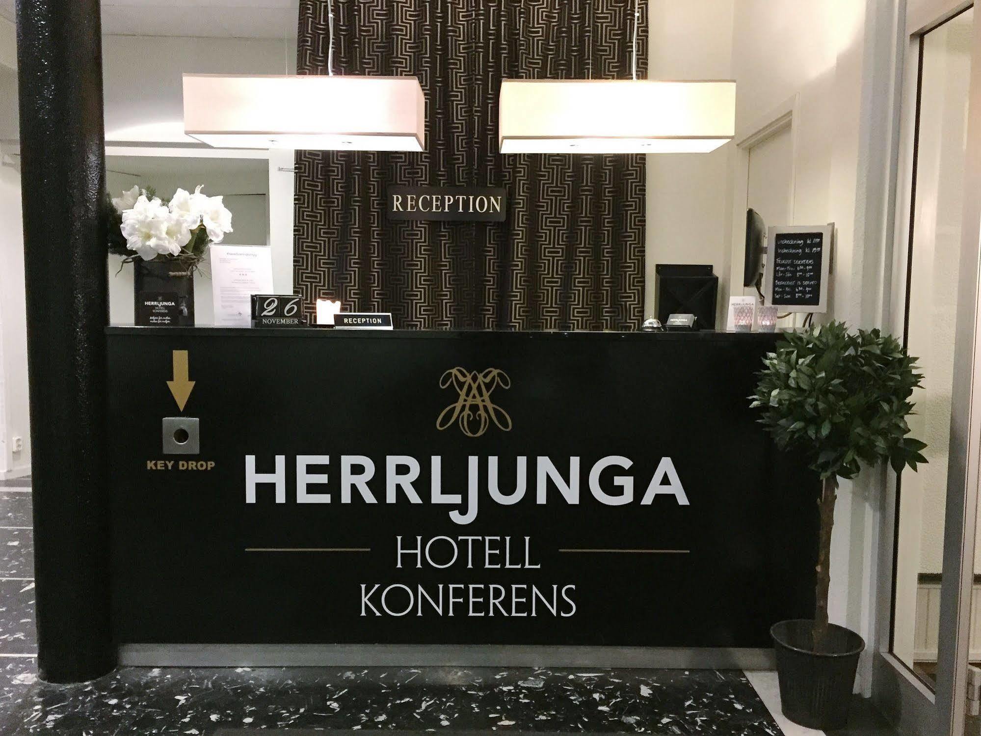 Herrljunga Hotell Exterior photo